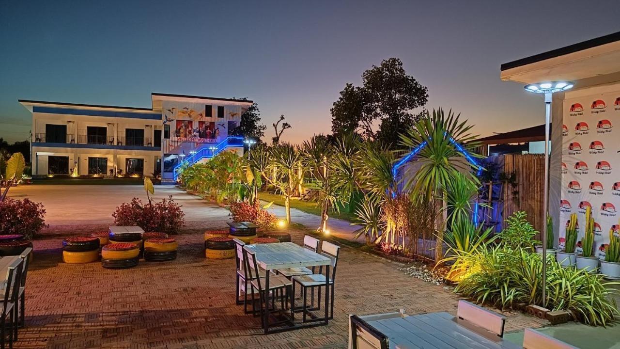 Wixky Hotel Nong Khai Extérieur photo