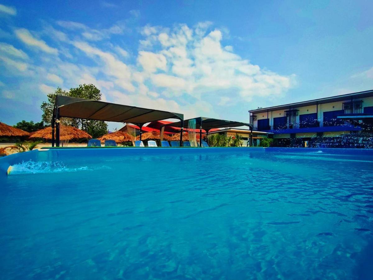 Wixky Hotel Nong Khai Extérieur photo